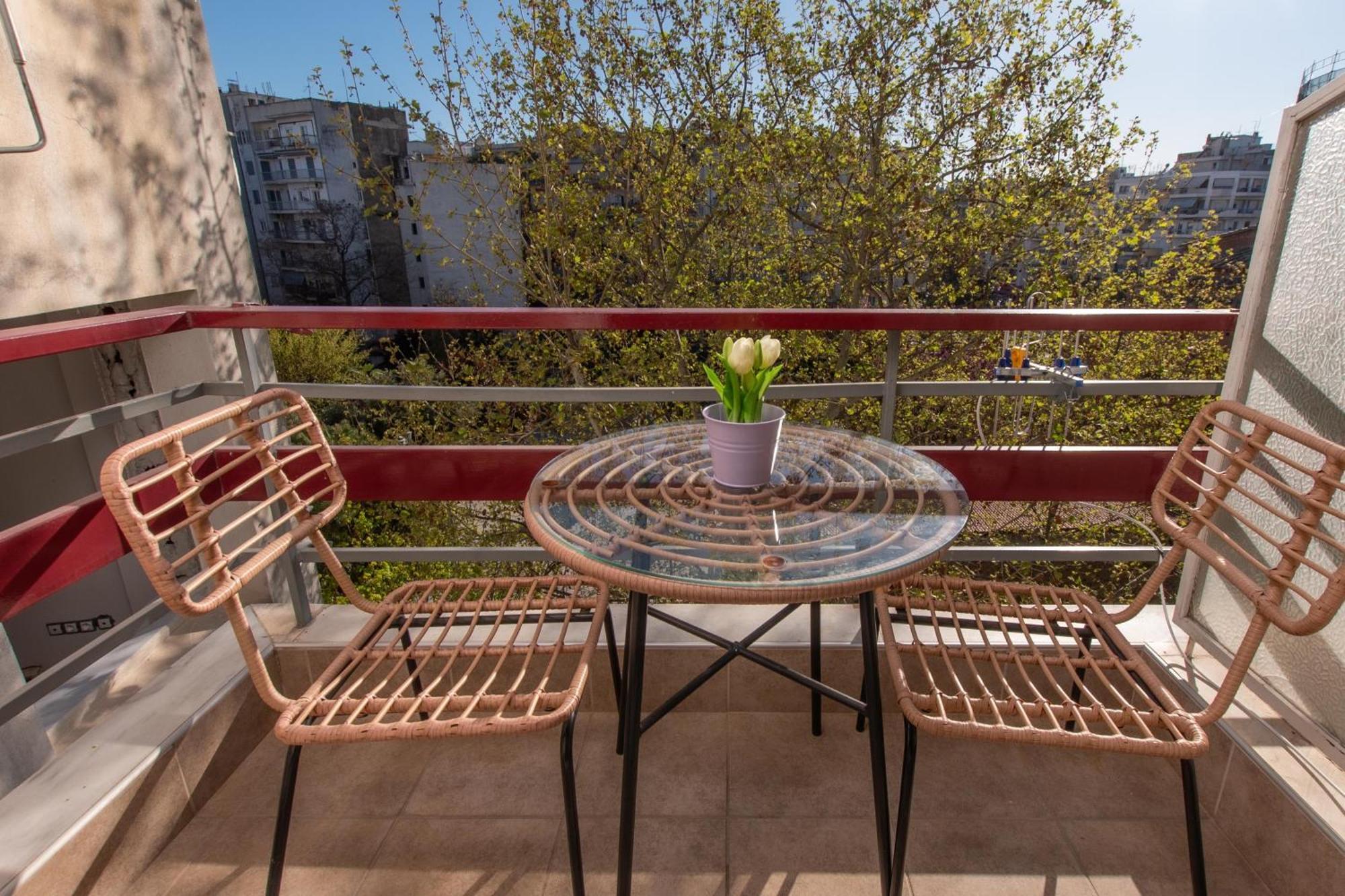 Houseloft Rotunda Getaway Apartment Солун Екстериор снимка